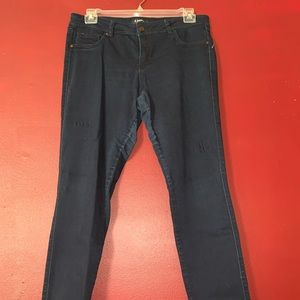 D. Jeans Skinny Jeans / Jeggings